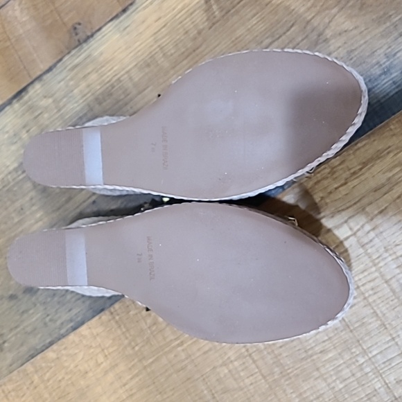 Steve madden wedge heels with gold studs - Picture 7 of 8